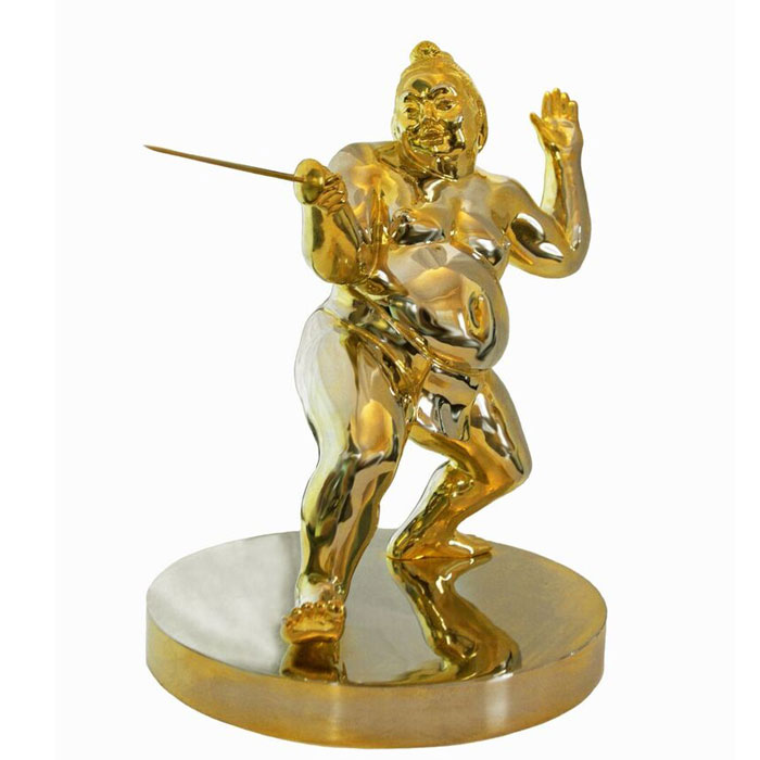Sumo sculpture - Fencing Sumo - Irina Daylene